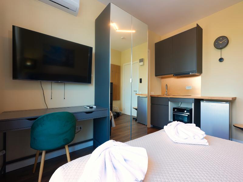 Romana Luxury Design Suites - City Center image