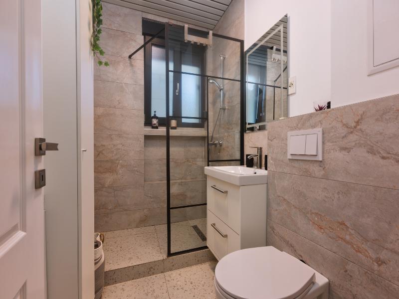 Romana Luxury Design Suites - City Center image