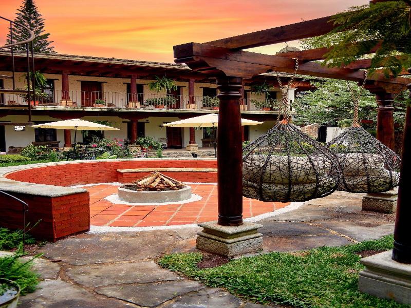 Hotel Cacique Real — general view