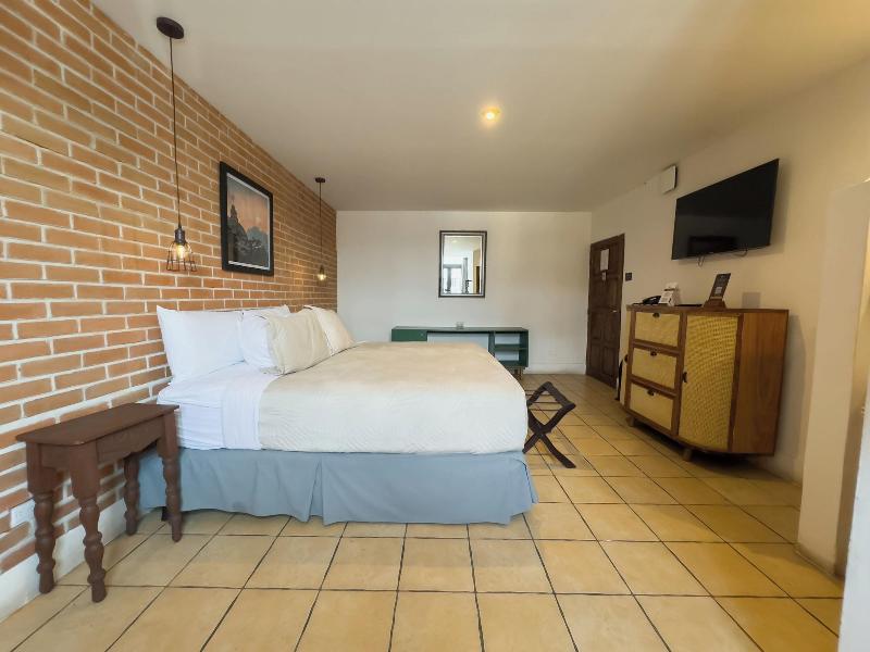 Hotel Cacique Real image