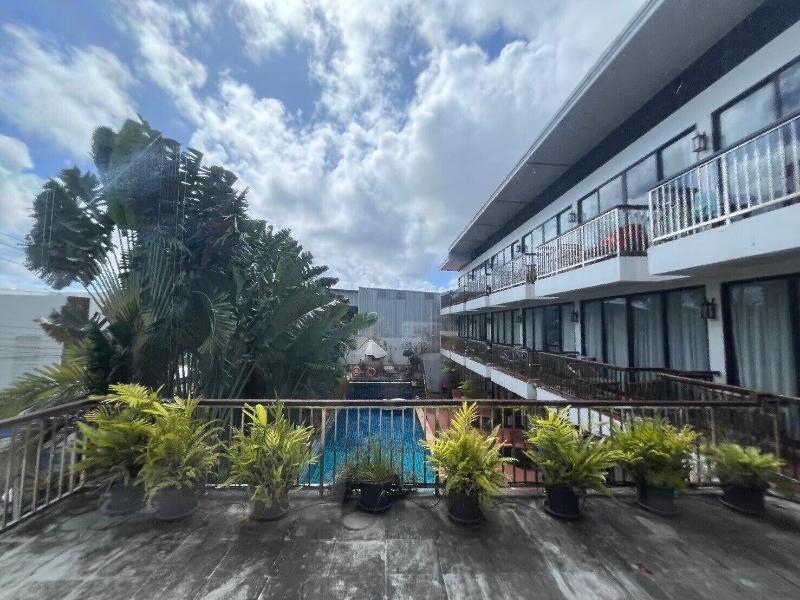 Z Z House image