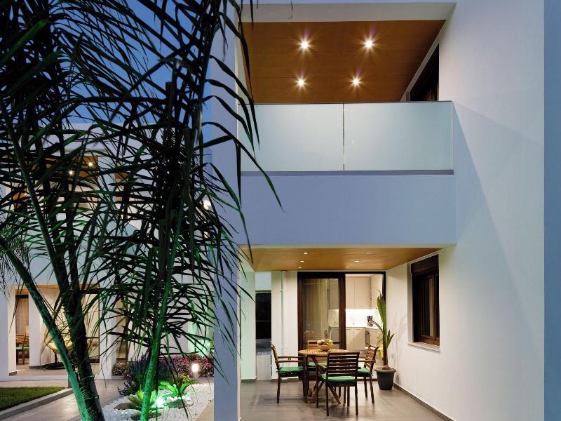 Coconut Palm Paradise image