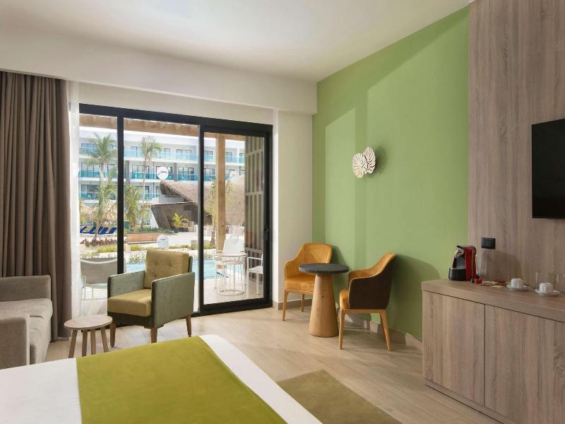 Serenade All Suites Adults Only Resort image