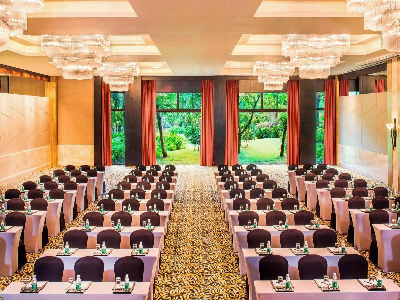 Le Meridien Shimei Bay Beach image