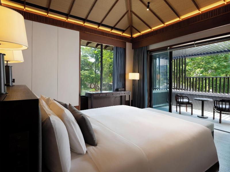 Le Meridien Shimei Bay Beach image