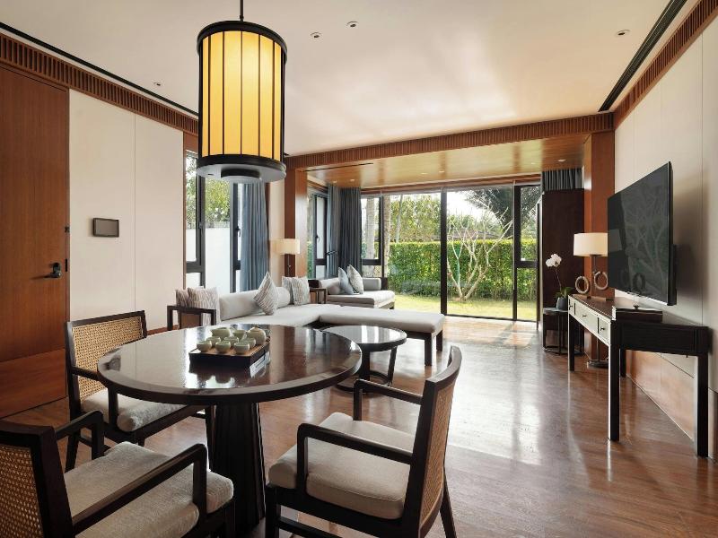 Le Meridien Shimei Bay Beach image