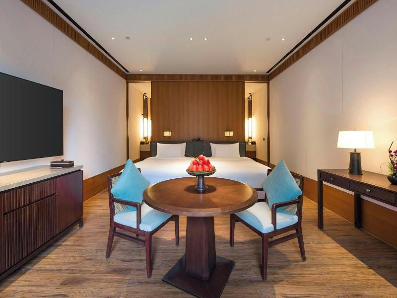 Le Meridien Shimei Bay Beach image