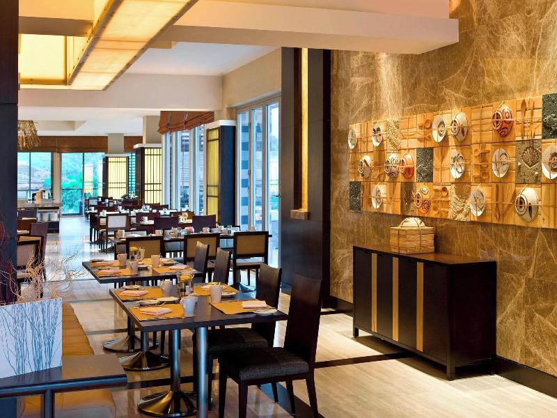 Le Meridien Shimei Bay Beach image
