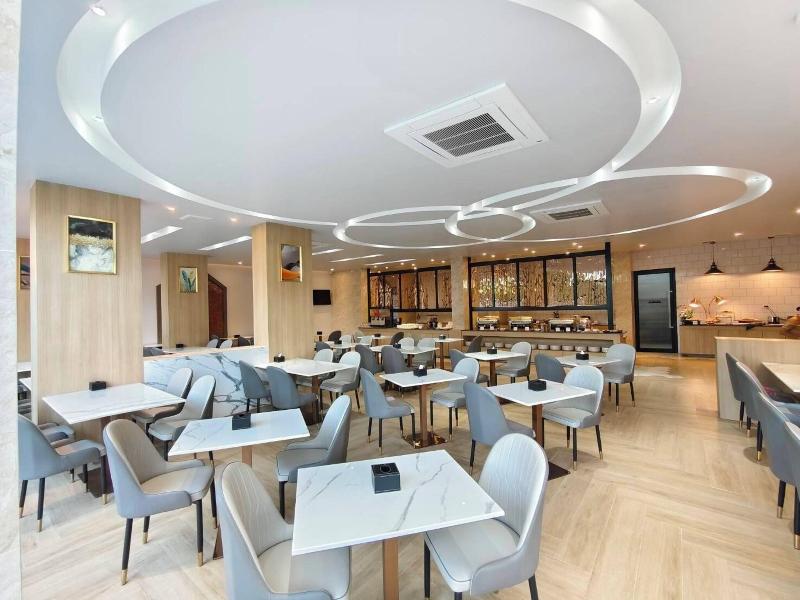 The Essence Hotel Chanthaburi image