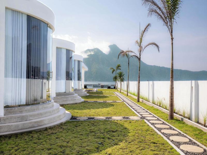 Intan Lake View Kintamani image