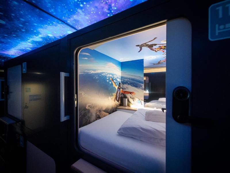 Capsule Hotel - Lucerne Thelab image