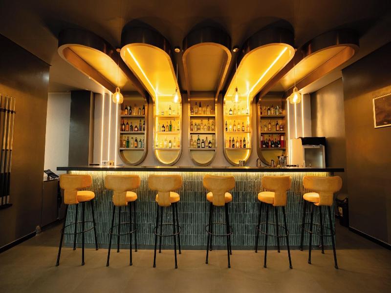 Vibe Hotel Alabang image