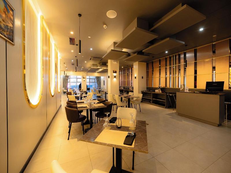 Vibe Hotel Alabang image