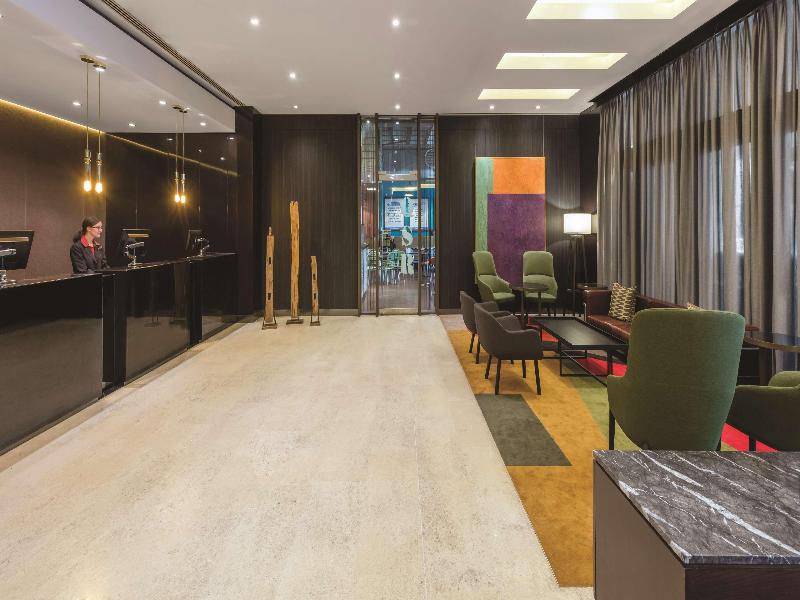 Adina Apartment Hotel Melbourne image