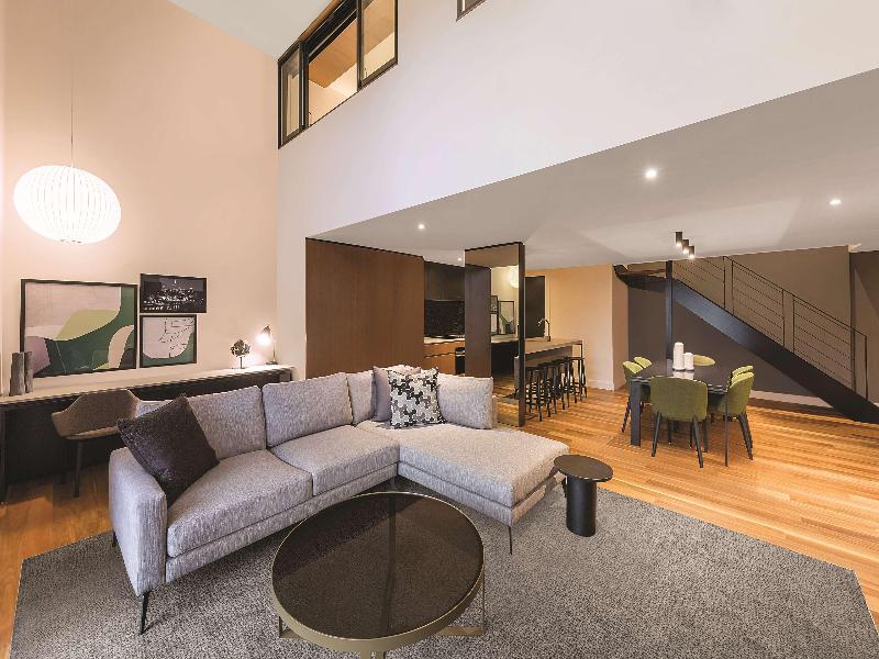 Adina Apartment Hotel Melbourne image