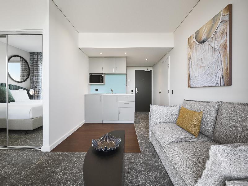 Adina Apartment Hotel Perth image