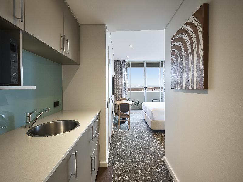 Adina Apartment Hotel Perth image