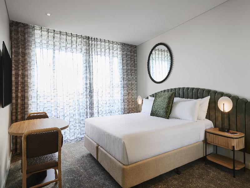 Adina Apartment Hotel Perth image