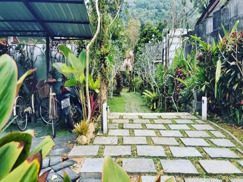 Baan Hinlad Home And Hostel image