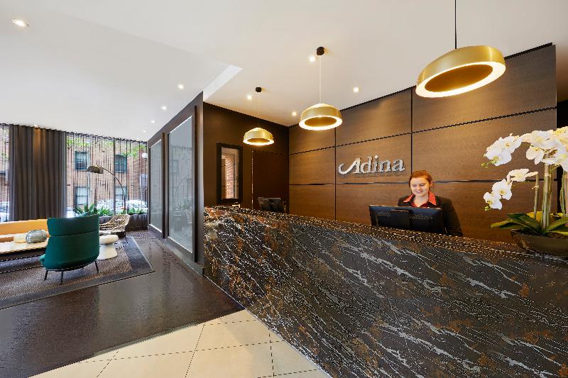 Adina Apartment Hotel Sydney, Crown Street