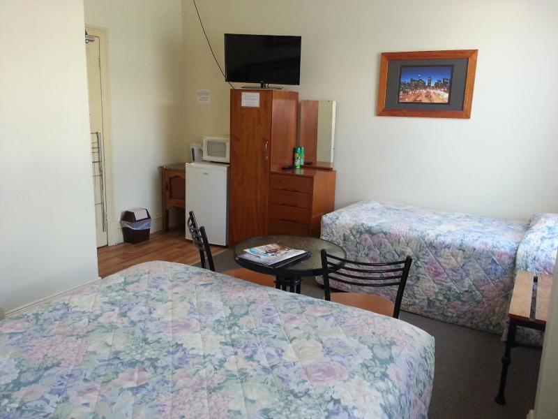 Sonbern Lodge Motel