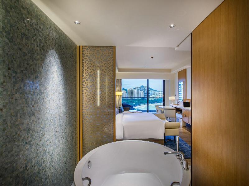 JW Marriott Hotel Sanya Dadonghai Bay image