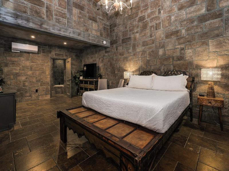 The Inn At Zaca Creek image