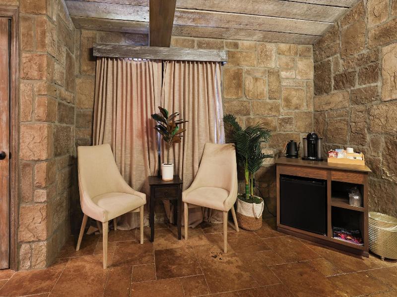 The Inn At Zaca Creek image