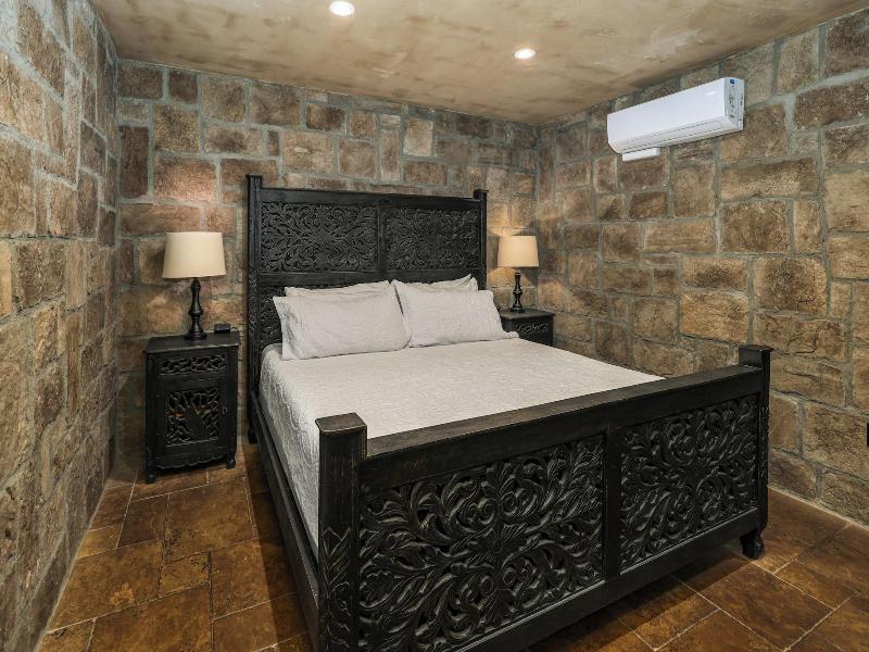 The Inn At Zaca Creek image