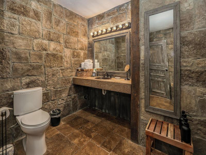 The Inn At Zaca Creek image