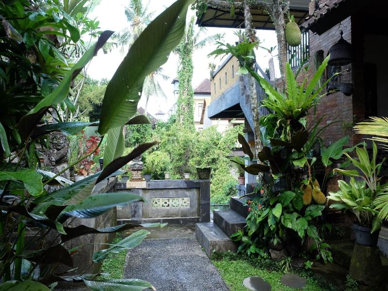 Suastika Bed And Breakfast image