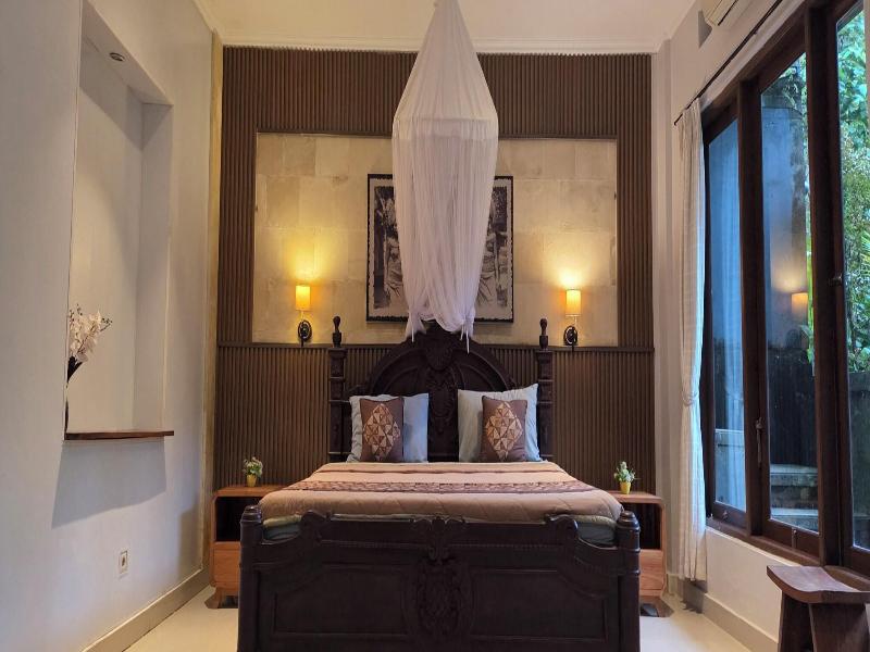 Suastika Bed And Breakfast image