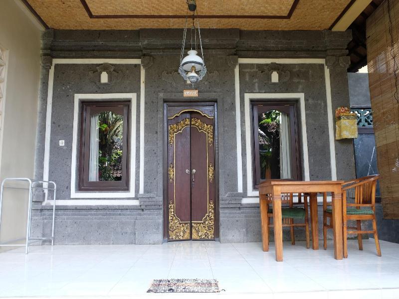 Suastika Bed And Breakfast image