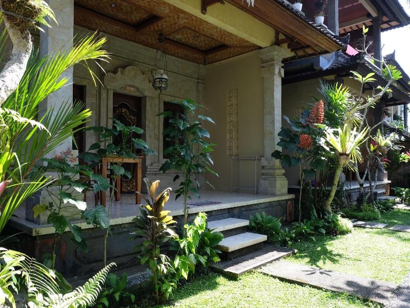 Suastika Bed And Breakfast image