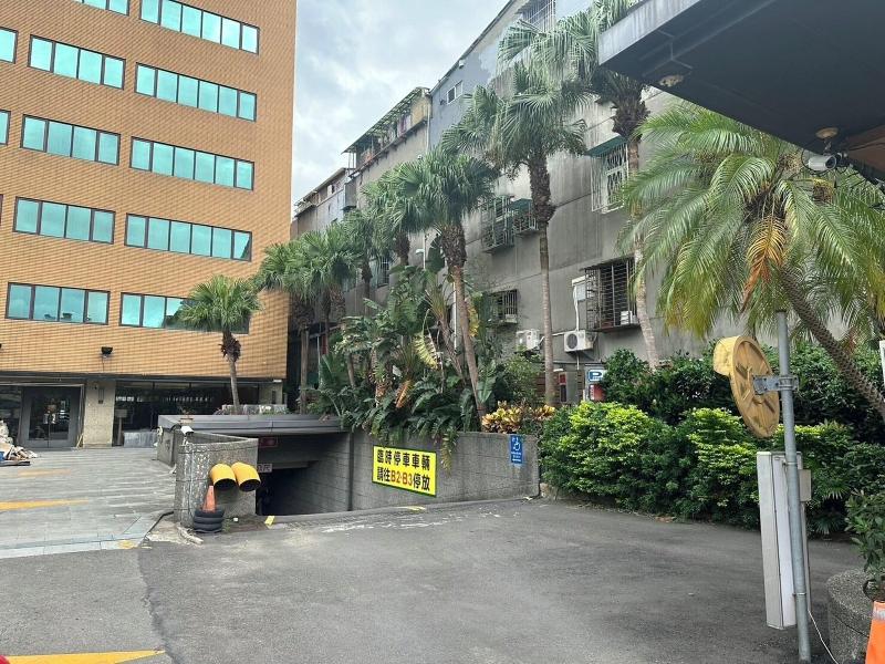 Via Hotel Breeze image