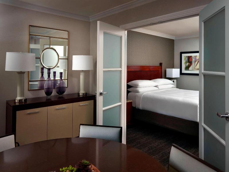 Washington Dulles Airport Marriott image