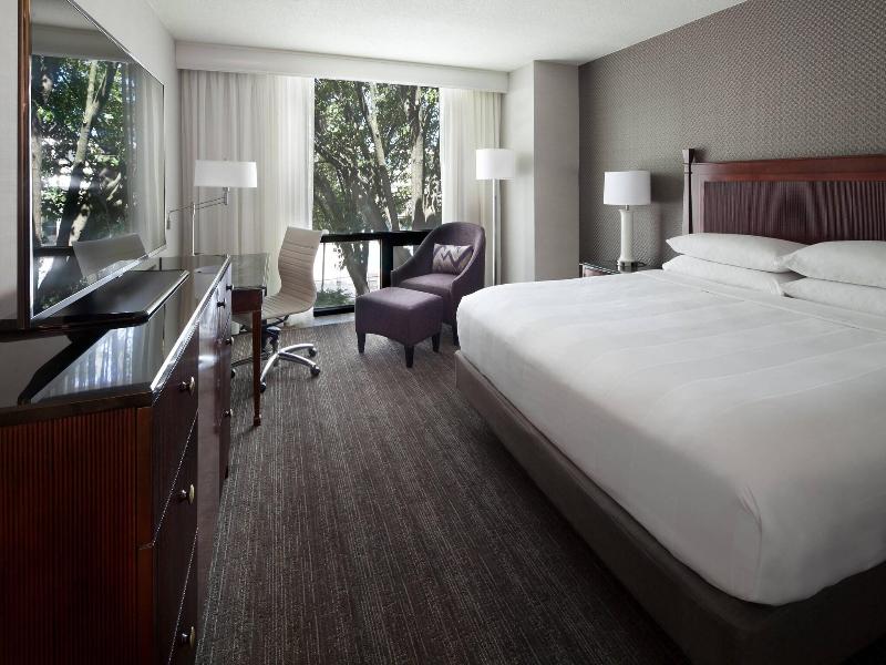Washington Dulles Airport Marriott image
