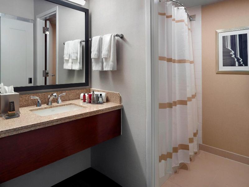Washington Dulles Airport Marriott image