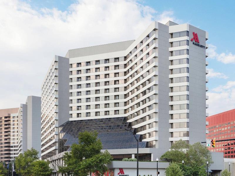 Crystal Gateway Marriott image