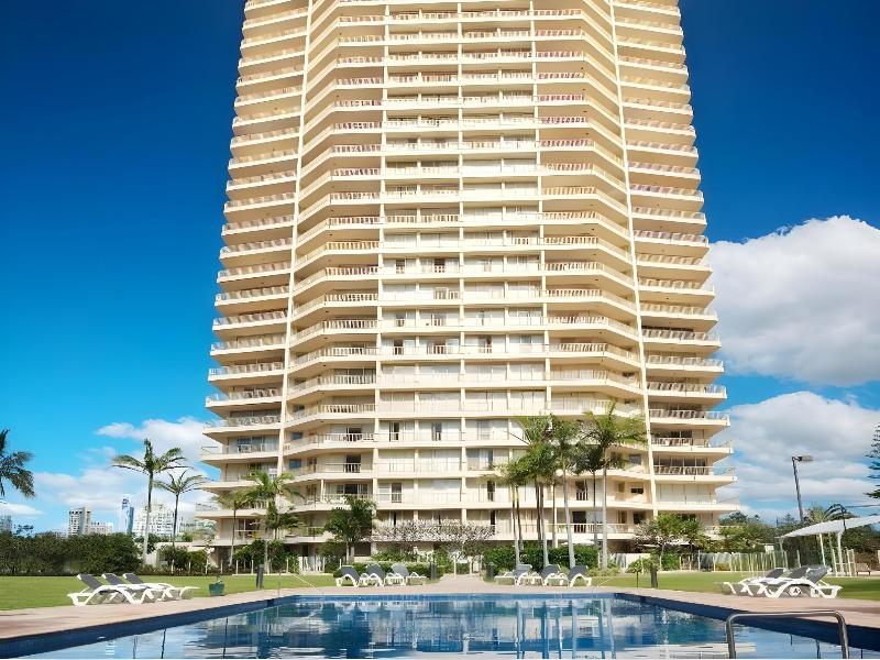 Contessa Holiday Apartments image