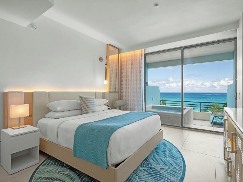 La Concha Renaissance San Juan Resort image
