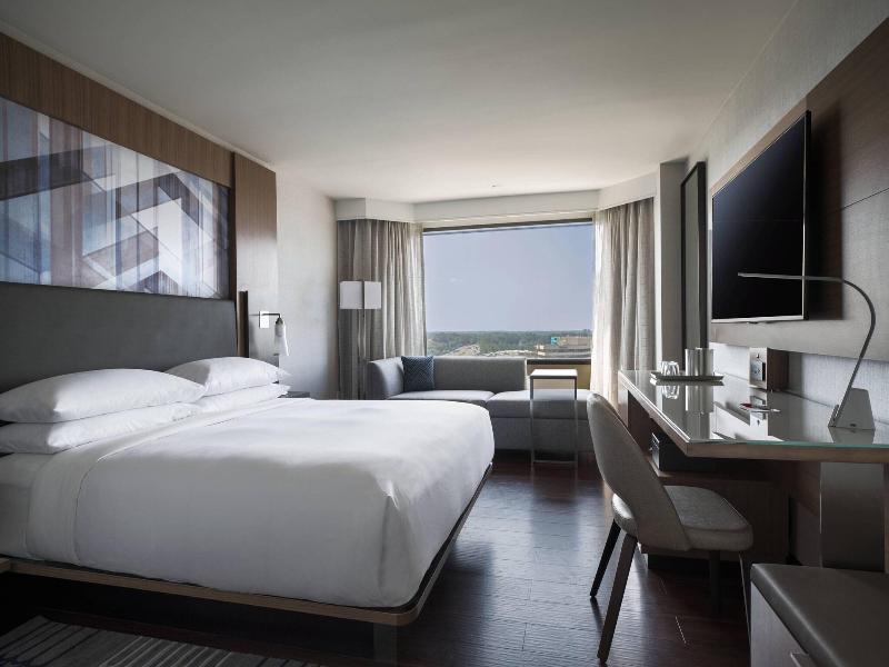 Tysons Corner Marriott image