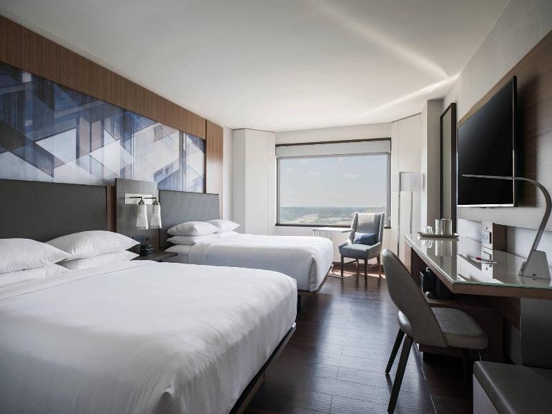 Tysons Corner Marriott image
