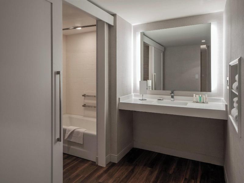 Tysons Corner Marriott image