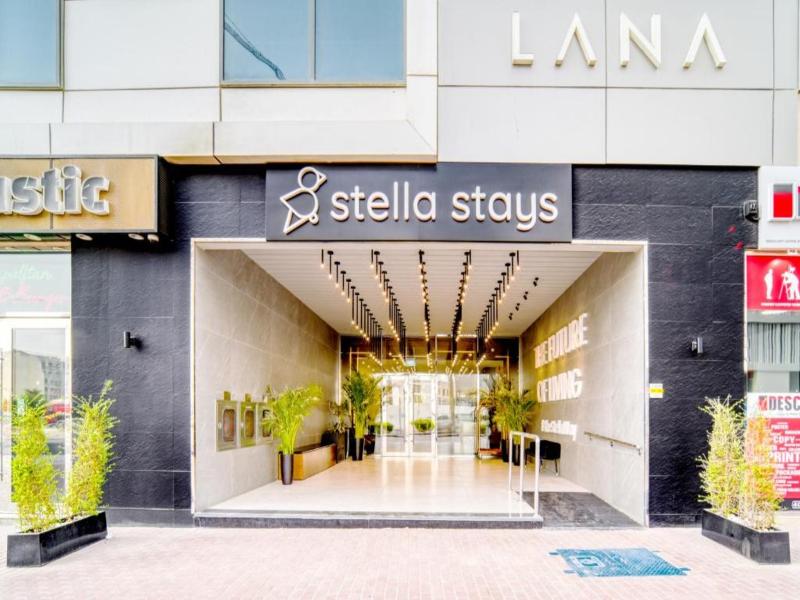 Stella Stays Lana Tower image