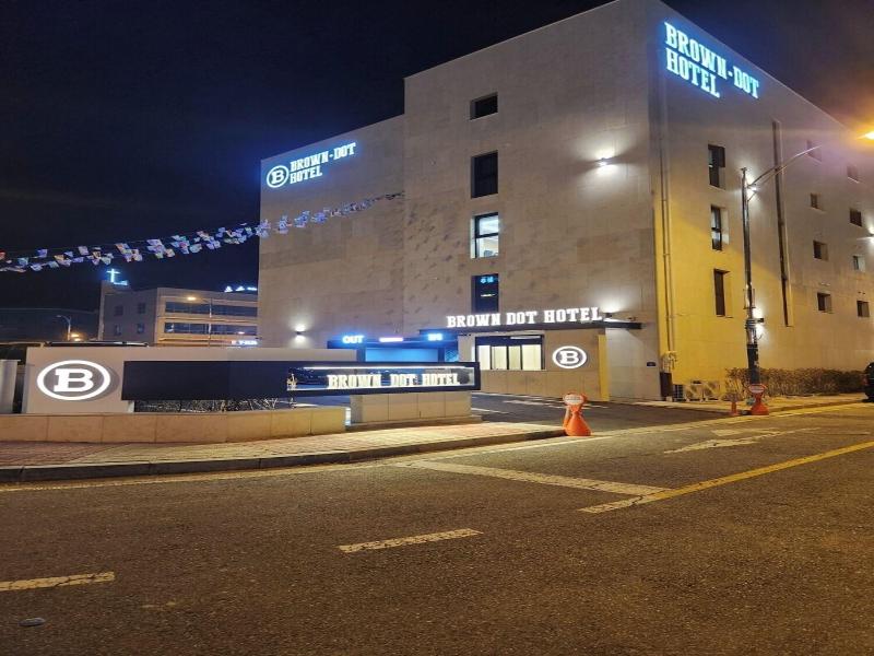 Mokpo Brown Dot Hotel Namak Branch