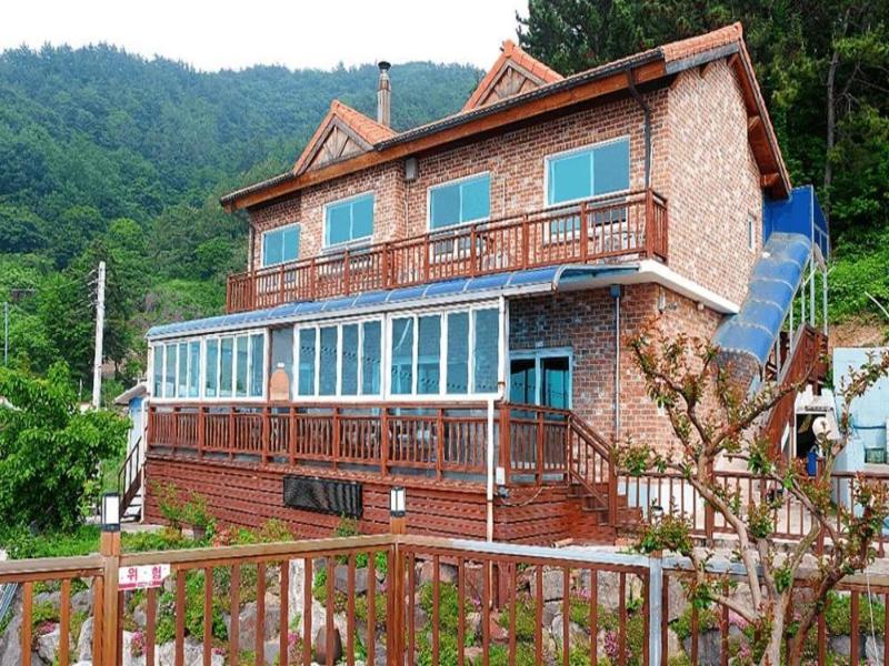 Yeonggwang Chohyeon Pension image