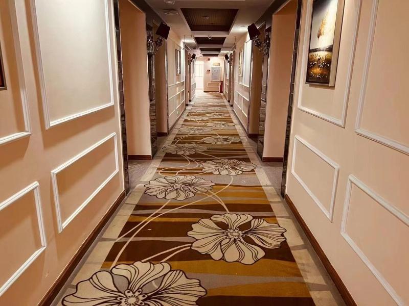 Carnation Business Hotel image