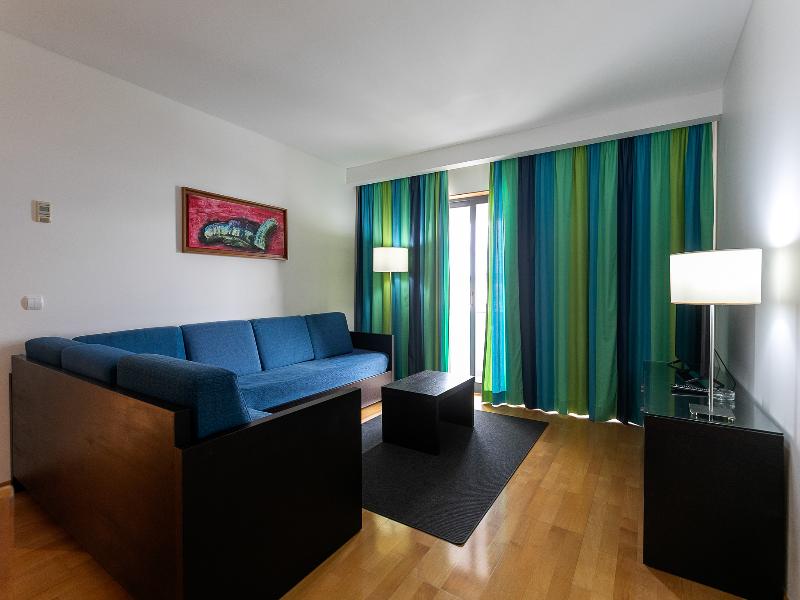 Antillia Hotel image