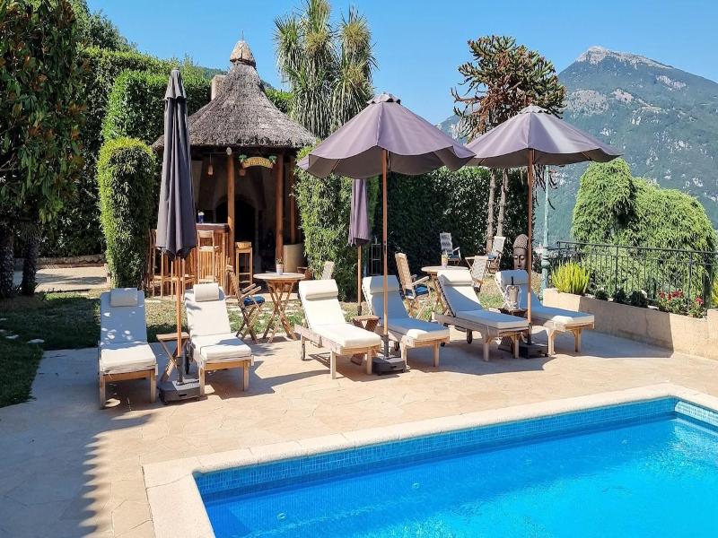 Loup Castel Boutique Hotel B&b image